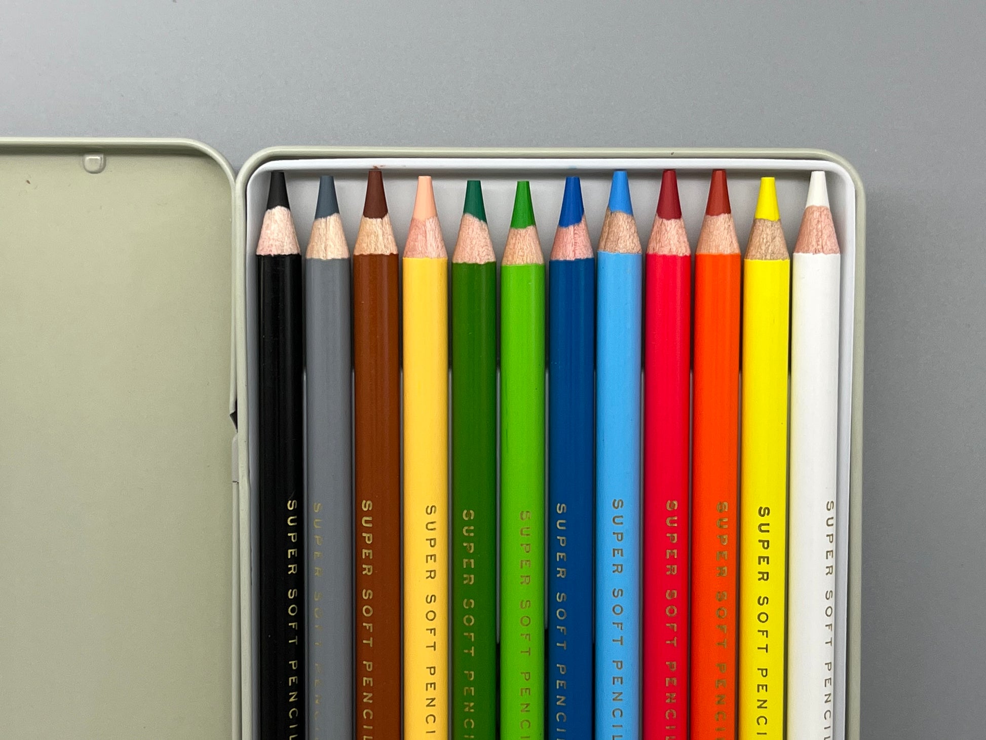 Supersoft colours x 12 + 2 graphite pencils